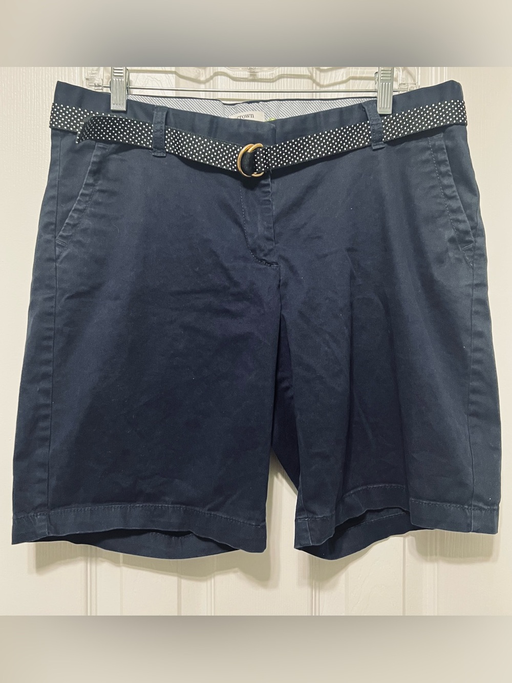 Crown & Ivy Women’s Navy Short Sz 10